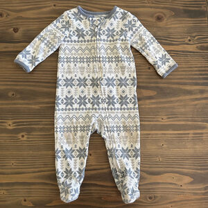 Baby Carter’s Just One You White Gray Snowflake Waffle Knit Footie 6M
